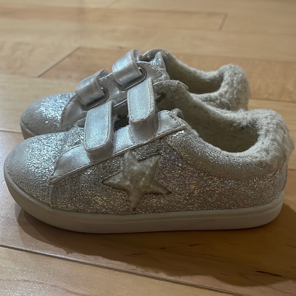 Sparkly sneaker/golden goose lookalike shoes for girls